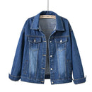 Women's jacket with straight cut and pocket detail