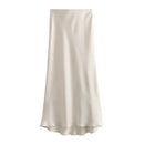 Women’s skirt with flowing shape and high waistband