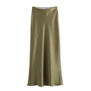 Women’s skirt with flowing shape and high waistband