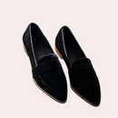 Women's loafers with stitched edge and rounded toe