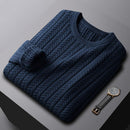 Men's sweater with round neckline and relaxed silhouette